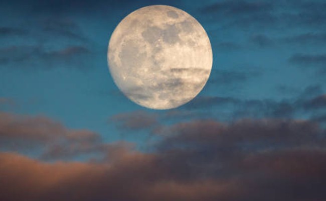 Super Blue Full Moon: ఇవాళ ఆకాశంలో అద్భుతం, కనువిందు చేయనున్న అరుదైన సూపర్ బ్లూ మూన్, ఇప్పుడు చూడకపోతే మళ్లీ 2037 వరకు ఆగాల్సిందే