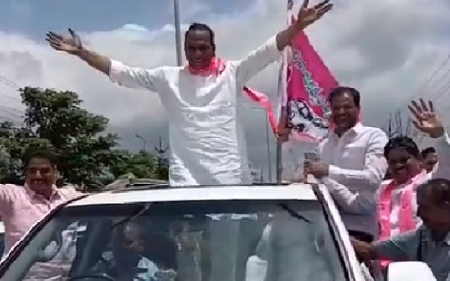 TRS Minister Mallareddy Dance Video: డ్యాన్సుతో అదరగొట్టిన టీఆర్ఎస్ మంత్రి మ‌ల్లారెడ్డి, సోషల్ మీడియాలో వీడియో వైరల్