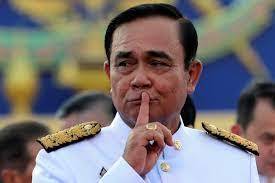 Thai PM Suspended: ఏకంగా ప్రధానిమంత్రిపై సస్పెన్షన్ వేటు, వయస్సు రిత్యా పదవి నుంచి దిగిపోవాలని ఆందోళనలు, థాయ్ కోర్టును ఆశ్రయించిన ప్రతిపక్షాలు, ప్రధానిగా వైదొలిగినప్పటికీ...రక్షణమంత్రిగా కొనసాగుతానన్న చాను