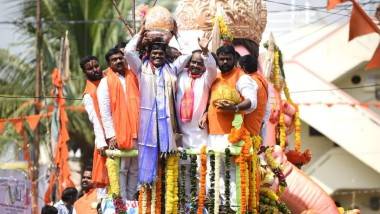 Ganesh Immersion 2022: బాలాపూర్‌ లడ్డుకి మరోసారి రికార్డు స్థాయి ధర , రూ.24.60 లక్షలకు సొంతం చేసుకున్న వంగేటి లక్ష్మారెడ్డి, గతేడాదికంటే రూ.5 లక్షల 70 వేలు అధికం