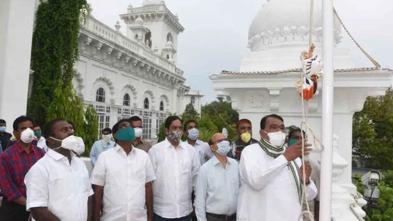Telangana Integration Day: సమైక్యతా వజ్రోత్సవాలు.. అసెంబ్లీలో జాతీయ జెండా ఆవిష్కరించిన స్పీకర్‌, చైర్మన్‌ గుత్తా
