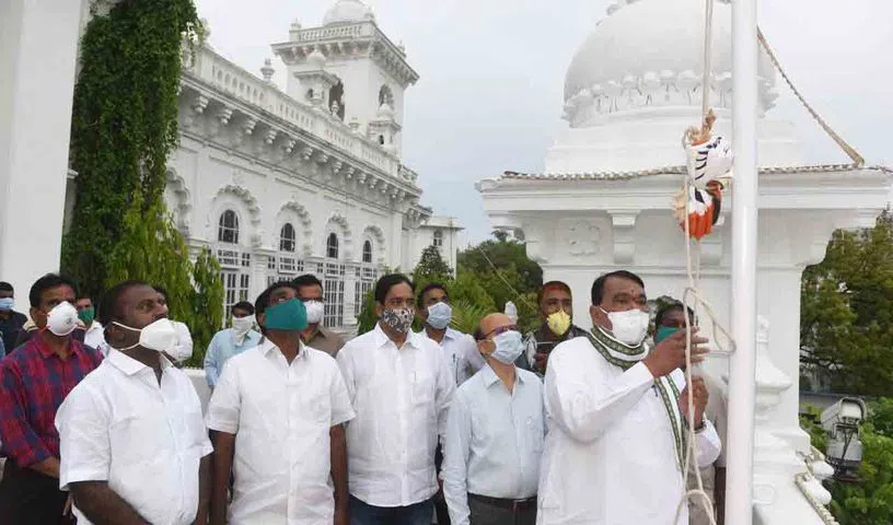 Telangana Integration Day: సమైక్యతా వజ్రోత్సవాలు.. అసెంబ్లీలో జాతీయ జెండా ఆవిష్కరించిన స్పీకర్‌, చైర్మన్‌ గుత్తా