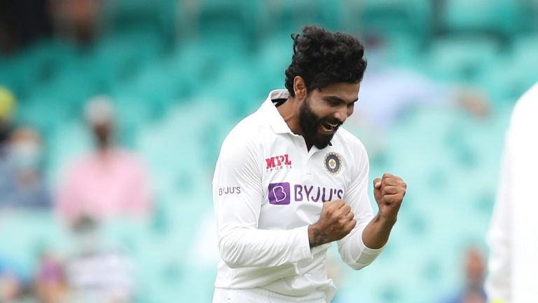 Jadeja Dismissed Smith Video: వీడియో ఇదిగో, రవీంద్ర జడేజా అద్భుతమైన బంతికి షాక్ తిన్న స్టీవ్ స్మిత్, ఒక్కసారిగా టర్న్‌ అయి వికెట్లను గిరాటేసిన ఆఫ్‌సైడ్‌ పడిన బంతి