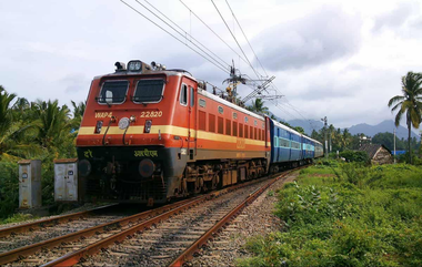 Goods Train Derailed: అనకాపల్లిలో పట్టాలు తప్పిన గూడ్స్ ట్రైన్, వందేభారత్ సహా పలు ట్రైన్ల రాకపోకలు నిలిపివేత, జన్మభూమి, సింహాద్రి, రత్నాచల్ ఎక్స్ ప్రెస్ ట్రైన్లు రద్దు