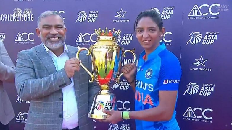 Womens Asia Cup 2022, India vs Sri Lanka: ఆసియాకప్ 2022 కైవసం చేసుకున్న భారత మహిళా జట్టు, శ్రీలంకను చిత్తు చేసి ఏడో సారి కప్పు సొంతం చేసుకున్న టీమిండియా