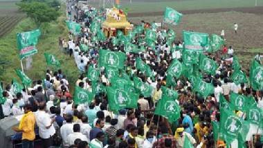 Farmers Foot March: అమరావతి రైతుల పాదయాత్రను అడ్డుకోవద్దని చెబుతున్నాం.. ప్రెస్ మీట్ లో డీజీపీ రాజేంద్రనాథ్‌రెడ్డి.. రైతుల పాదయాత్ర సవ్యంగా సాగుతోందన్న డీజీపీ..  రైతుల పాదయాత్రకు అదనపు బందోబస్తు కల్పించామని వివరణ