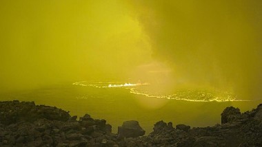 Volcano Mauna Ready To Erupt: హవాయి ద్వీపంలో కలకలం.. బద్దలవుతున్న అతిపెద్ద అగ్నిపర్వతం మవోనా లోవా.. 40  ఏండ్ల తర్వాత మళ్ళీ.. వీడియోతో..