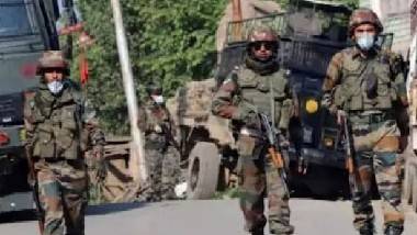 Shopian Encounter: భారత్ - పాక్ సరిహద్దుల్లో మళ్ళీ పేలిన తూటా, ఎన్ కౌంటర్ లో మోస్ట్ వాంటెడ్ టెర్రరిస్ట్ హతం, మరో చోట కాల్పుల విరమణ ఒప్పందానికి పాక్ తూట్లు, బీఎస్ఎఫ్ జవాన్ కు గాయాలు