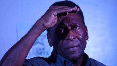 Pele Passes Away: బ్రెజిల్ ఫుట్‌బాల్ దిగ్గజం పీలే కన్నుమూత.. ప్రపంచంలోనే అత్యుత్తమ సాకర్ ఆటగాడిగా గుర్తింపు.. వీడియోతో