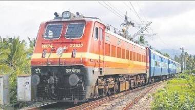 Bharat Gaurav Train Food Poisoning: భారత్ గౌరవ్ రైలులో పుడ్ పాయిజన్ కలకలం, 40 మంది ప్రయాణికులకు తీవ్ర అస్వస్థత, విచారణ జరుపుతున్న రైల్వే శాఖ అధికారులు