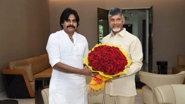 Pawan Kalyan Meets CBN: వైసీపీది అరాచక పాలన పవన్ కళ్యాణ్ మండిపాటు, టీడీపీ అధినేత చంద్రబాబు నివాసానికి వెళ్లిన పవన్ కళ్యాణ్, రెండు గంటల పాటు భేటి..