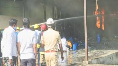 Secunderabad Fire Accident: డెక్కన్ స్టోర్‌ ప్రమాదంలో ఇంకా అదుపులోకి రాని మంటలు, ఆందోళన కలిగిస్తున్న బిల్డింగ్ లోపలపేలుడు శబ్దాలు, దాదాపు 4 గంటలకు పైగా సాగుతున్న రెస్క్యూ ఆపరేషన్‌