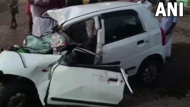 Kerala Road Accident: కేరళలో ఘోర రోడ్డు ప్రమాదం, వేగంగా వెళ్తున్న లారీని ఢీకొట్టిన కారు, 5 మంది యవకులు మృతి