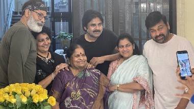 Mega Family Photo: మాతృమూర్తి పుట్టినరోజు సందర్భంగా మెగా ఫొటో పంచుకున్న నాగబాబు