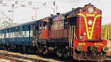 South Central Railway: రైల్వే ప్రయాణికులకు విజ్ఞప్తి.. వరంగల్ మీదుగా నడిచే పలు రైళ్ల రద్దు 16 వరకు పొడిగింపు