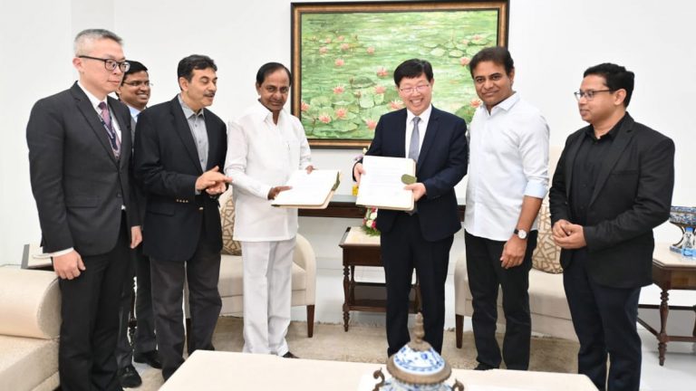 Foxconn to Invest in Telangana: తెలంగాణలో ఫాక్స్‌కాన్ పెట్టుబడులు, లక్షమందికి ఉద్యోగాలు కల్పిస్తామని తెలిపిన ఫాక్స్ కాన్ చైర్మ‌న్ యంగ్ లియూ