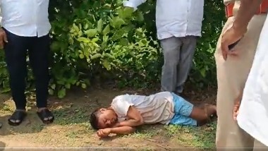 Telangana: వీడియో ఇదిగో, మానవత్వం చాటుకున్న భువనగిరి ఎమ్మెల్యే పైళ్ళ శేఖర్ రెడ్డి, రోడ్డున సొమ్ముసిల్లి పడి ఉన్న కూలీని ఆస్పత్రికి తరలించిన ఎమ్మెల్యే