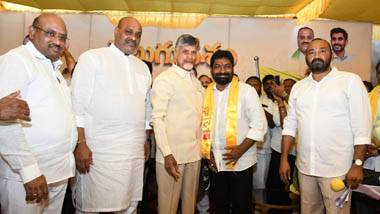 kotamreddy Giridhar Reddy Joins TDP: టీడీపీలో చేరిన కోటంరెడ్డి తమ్ముడు గిరిధర్ రెడ్డి, వచ్చే ఎన్నికల్లో 10 అసెంబ్లీ స్థానాలను టీడీపీ గెలుస్తుందని వెల్లడి