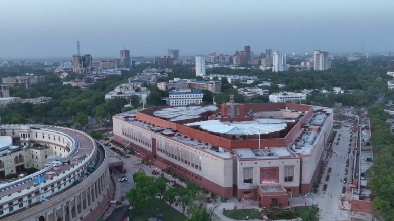 New Parliament Building First Look Video: కొత్త పార్లమెంట్ భవనం లోపలి వీడియో ఇదిగో, ఎగువ సభ ఎరుపు రంగులో, దిగువ సభ ఆకుపచ్చ రంగులో..