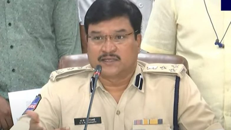 Telangana: వరంగల్ జిల్లాలో అబార్షన్ల ముఠా గుట్టు రట్టు, ఇద్దరు ప్రముఖ వైద్యులతో సహా 18 మందిని అరెస్ట్ చేసిన పోలీసులు, మీడియాకు వివరాలు తెలిపిన సీపీ రంగనాథ్ Telangana: వరంగల్ జిల్లాలో అబార్షన్ల ముఠా గుట్టు రట్టు, ఇద్దరు ప్రముఖ వైద్యులతో సహా 18 మందిని అరెస్ట్ చేసిన పోలీసులు, మీడియాకు వివరాలు తెలిపిన సీపీ రంగనాథ్