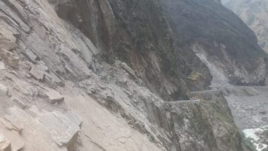 Landslide in Uttarakhand: చార్‌ధామ్‌ వద్ద కొండచరియల బీభత్సం, చిక్కుకుపోయిన 300 మంది ప్రయాణికులు, 100 మీటర్ల మేర కొట్టుకుపోయిన రోడ్డు