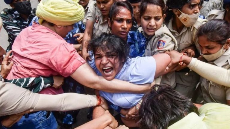 Wrestlers Protest: తిరిగి రైల్వే విధుల్లో చేరిన రెజ్ల‌ర్లు సాక్షీ మాలిక్‌, పూనియా, న్యాయం జ‌రిగే వ‌ర‌కు పోరాటం ఆగ‌దని వెల్లడి