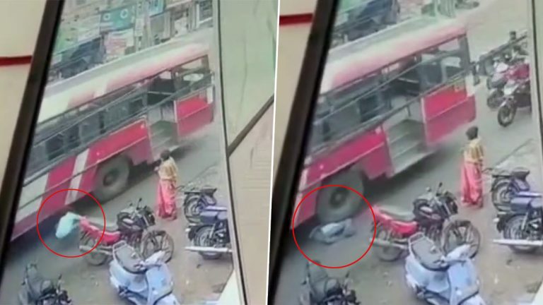 Suicide Caught on Camera: సీసీ ఫుటేజీ ఇదిగో, కదులుతున్న ఆర్టీసీ బస్సు కింద తల పెట్టి సూసైడ్, డ్రైవర్ బ్రేక్ వేసినప్పటికీ జరగరాని ఘోరం..