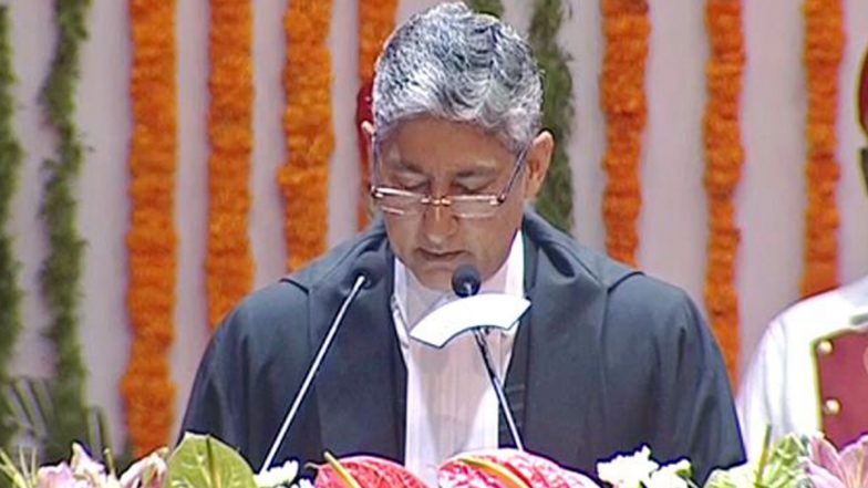 Justice Dhiraj Singh Thakur: ఏపీ హైకోర్టు సీజేగా జస్టిస్‌ ధీరజ్‌ సింగ్‌ ప్రమాణ స్వీకారం, శాలువా కప్పి సన్మానం చేసిన సీఎం జగన్