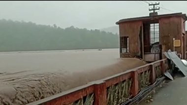 Telangana Floods: దిగువ గ్రామాలకు వణుకుపుట్టిస్తున్న కడెం ప్రాజెక్ట్, భారీగా చేరుతున్న వరద నీరు, వీడియో ఇదిగో..