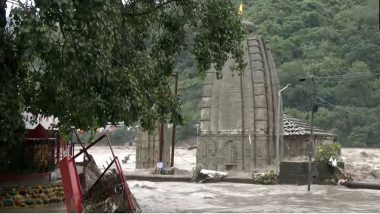 Himachal Rains: వీడియో ఇదిగో, భారీ వరదలకు నీటిలో మునిగిపోయిన మండిలోని పంచవక్త్ర ఆలయం, భారీ వర్షాలకు ఉప్పొంగిన బియాస్ నది