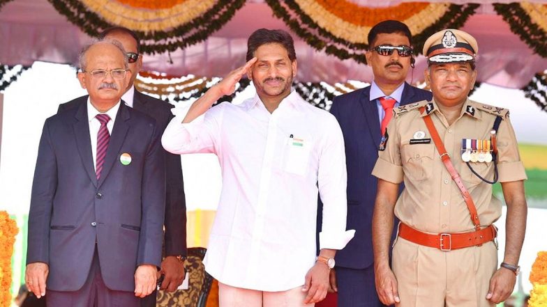 Independence Day 2023: మేనిఫెస్టో మాకు పవిత్ర గ్రంథం, ఇచ్చిన అన్ని హామీలు అమలు చేశామని తెలిపిన సీఎం జగన్, పేదలు గెలిచి వారి బతుకులు బాగుపడే వరకూ యుద్ధం జరుగుతుందని వెల్లడి