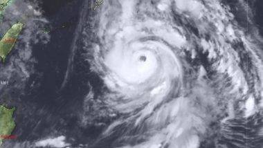 Typhoon Khanun: దక్షిణ కొరియాను వణికిస్తున్న ఖానున్ తుఫాను, దేశ వ్యాప్తంగా విమానాలు, రైళ్లు రద్దు, ప్రజలు బయటకు రావొద్దని హెచ్చరికలు