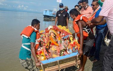 Immersion of Durga Idols: నేటి నుంచే దుర్గామాత విగ్రహాల నిమజ్జనం.. 23వ తేదీ నుంచి 26వ తేదీ వరకు హుస్సేన్‌ సాగర్‌ పరిసరాలలో ట్రాఫిక్‌ ఆంక్షలు