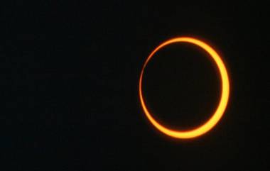 Ring of Fire in Solar Eclipse: రేపు ఏర్పడనున్న సంపూర్ణ సూర్యగ్రహణానికి ఓ ప్రత్యేకత.. ఆకాశంలో ఏర్పడనున్న రింగ్‌ ఆఫ్‌ ఫైర్‌.. ఉంగరం ఆకృతిలో సూర్య వలయం.. ఈ అద్భుతాన్ని మళ్లీ చూడాలంటే 2046 వరకు వేచిచూడాల్సిందే!