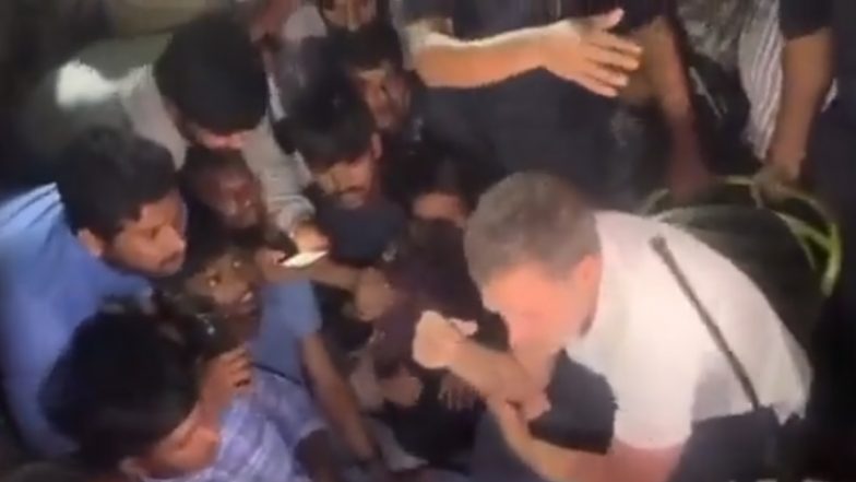 Rahul Gandhi Hyderabad Tour: హైదరాబాద్‌ ముషీరాబాద్, అశోక్ నగర్ ప్రాంతాల్లో రాత్రివేళ రాహుల్ పర్యటన.. పోటీ పరీక్షల విద్యార్థుల సాధకబాధకాలను అడిగి తెలుసుకున్న కాంగ్రెస్ సీనియర్ నేత..  స్టూడెంట్లతో కలిసి చిక్కడపల్లి బావర్చీలో బిర్యానీ ఆరగింపు