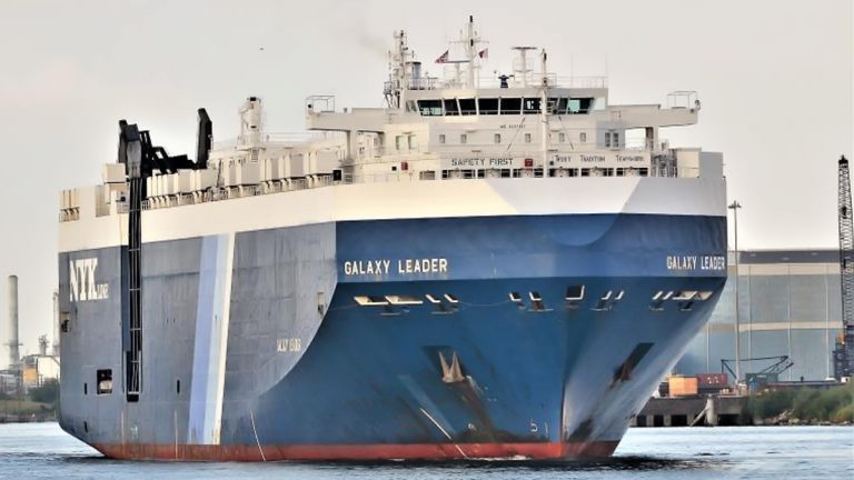 Cargo Ship Hijacked: భారత్ రావాల్సిన కార్గో షిప్‌ హైజాక్.. ఎర్ర సముద్రంలో యెమెన్ హౌతీ తిరుగుబాటుదారుల దుశ్చర్య.. నౌకలో 25 మంది సిబ్బంది