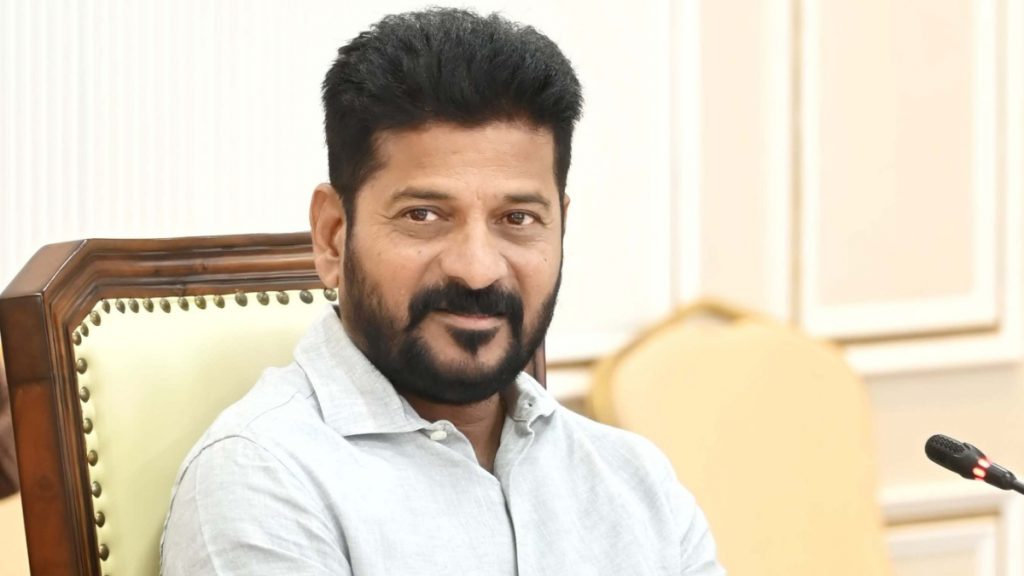 CM Revanth Reddy: అధికారులకు సీఎం రేవంత్‌రెడ్డి వార్నింగ్.. రోజుకు 18 ...