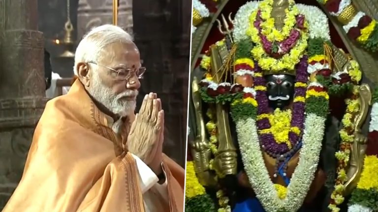 PM Modi in Lepakshi Temple: వీడియో ఇదిగో, లేపాక్షి వీరభద్రస్వామికి ప్రత్యేక పూజలు చేసిన ప్రధాని మోదీ, శ్రీ రామ.. జయ రామ’ అని చప్పట్లు కొడుతూ..