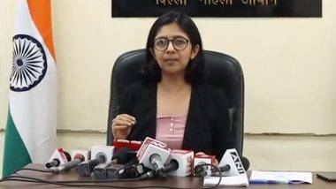 DCW Chief Swati Maliwal Resigns: పదవికి రాజీనామా చేస్తూ తోటి ఉద్యోగులను హత్తుకుని భావోద్వేగానికి గురైన స్వాతి మలివాల్‌, ఆప్ నుంచి రాజ్యసభకు ఎంపిక అయిన స్వాతి