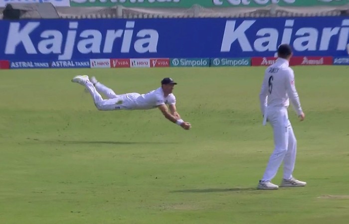 James Anderson Stunning Catch Video: ఫుల్‌ లెంగ్త్‌ డైవ్‌ చేస్తూ అద్బుతమైన క్యాచ్‌ అందుకున్న జేమ్స్‌ ఆండర్సన్‌, యశస్వీ జైశ్వాల్‌ను పెవిలియన్‌కు పంపిన వీడియో ఇదిగో..