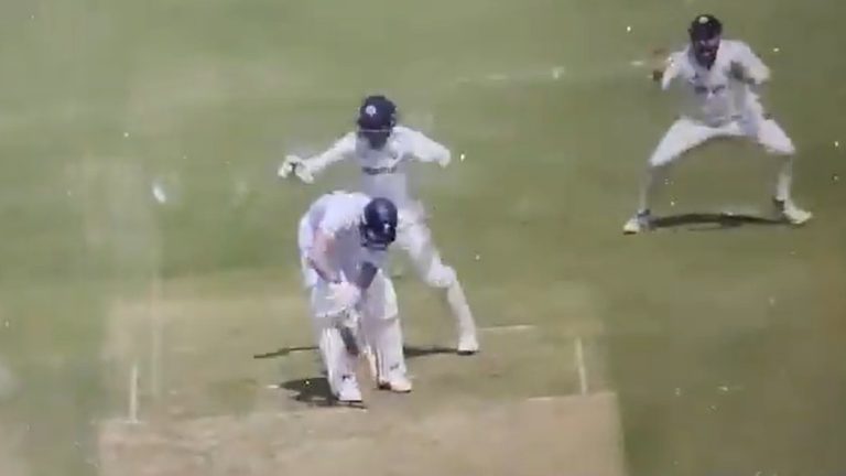 Ben Stokes Dismissal Video: రవీంద్ర జడేజా సూపర్‌ డెలివరీ దెబ్బకు స్టోక్స్‌ మైండ్‌ బ్లాంక్‌, రివ్యూ కూడా తీసు​కోకుండానే మైదానాన్ని వీడిన ఇంగ్లండ్ బ్యాటర్, వీడియో ఇదిగో..