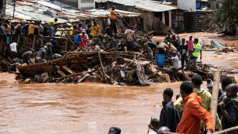 Kenya Dam Bursts: కెన్యాలో భారీ వరదలకు డ్యామ్ కూలి 40 మంది మృతి, గ్రామాల్లోకి పోటెత్తిన నీటిలో కొట్టుకుపోయిన 42 మంది గ్రామవాసులు