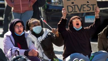 Protests At US Universities: అమెరికాలో అట్టుడుకుతున్న ఆందోళ‌న‌లు, పాల‌స్తీనాకు అనుకూలంగా యూఎస్ యూనివ‌ర్సిటీల్లో నిర‌స‌న‌లు, జో బైడెన్ కు వ్య‌తిరేకంగా ఆందోళ‌న‌లు