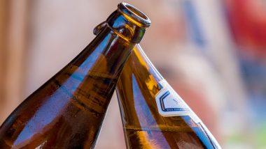 Beer Sales in Telangana: తెలంగాణలో రికార్డు స్థాయిలో బీర్ల అమ్మకాలు, 18 రోజుల్లో రూ. 670 కోట్ల బీర్లు తాగేసిన మందుబాబులు