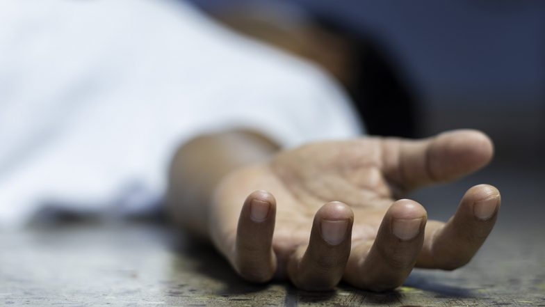 Notices to Dead Person: పది పరీక్ష పత్రాల మూల్యాంకానికి ఎందుకు రాలేదు? ఏడాది కిందట మరణించిన టీచర్‌ కు షోకాజ్‌ నోటీసులు.. అసలెక్కడ జరిగింది?