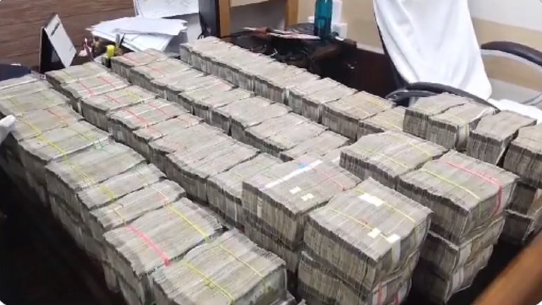Bellary Cash Seized: క‌ర్ణాట‌క‌లో భారీగా హ‌వాలా న‌గ‌దు, న‌గ‌లు స్వాధీనం, రూ. 5.60 కోట్ల న‌గ‌దు, 3 కిలోల బంగారం, 103 కిలోల వెండి సీజ్ చేసిన ఎన్నిక‌ల అధికారులు