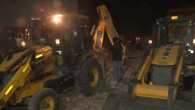 Uttar Pradesh Building Collapse: నిర్మాణంలో ఉండగానే కుప్పకూలిన రెండు అంతస్తుల భవనం, ఇద్దరు మృతి, 17 మందికి తీవ్ర గాయాలు
