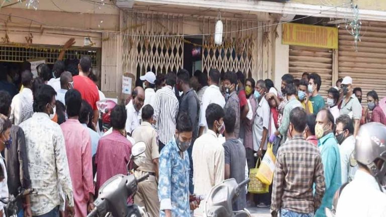 Liquor Shops Bandh: మందుబాబులకు అలర్ట్, రేపు హైదరాబాద్‌లో వైన్స్ షాపులు బంద్, శ్రీరామ నవమి వేడుకల సందర్భంగా మూసేయాలని నగర సీపీ ఆదేశాలు