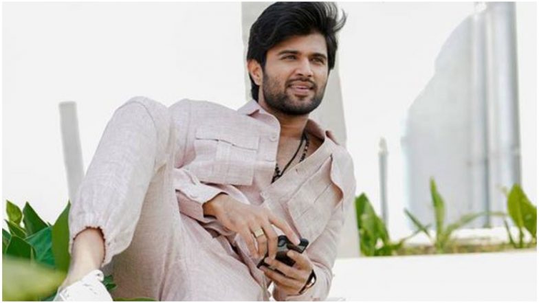 Family Star Movie Team Files Complaint: నెగిటివ్ రివ్యూల‌పై పోలీస్ స్టేష‌న్ మెట్లెక్కిన ఫ్యామిలీ స్టార్ టీమ్, కేర‌ళ త‌ర‌హా తీర్పు వ‌స్తే బాగుండు అని అభిప్రాయ‌ప‌డ్డ దిల్ రాజు