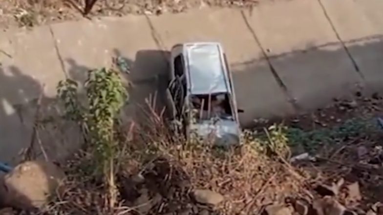 Sangli Road Accident: పుట్టిన రోజు వేడుకల నుంచి తిరిగివస్తుండగా ఘోర రోడ్డు ప్రమాదం, అర్థరాత్రి నీళ్లు లేని కాలువలోకి దూసుకెళ్లిన కారు, ఆరుమంది కుటుంబ సభ్యులు అక్కడికక్కడే మృతి